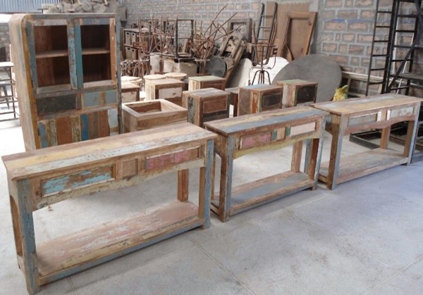 Example of Jodhpur furniture workshop, with products ready for export